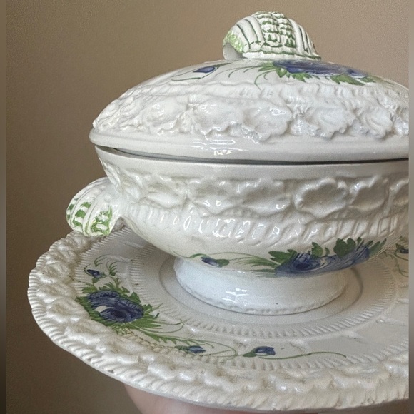 Vintage Italian Hand Painted MCM Soup Tureen Set With Plate Lid & Ladle - Picture 6 of 16